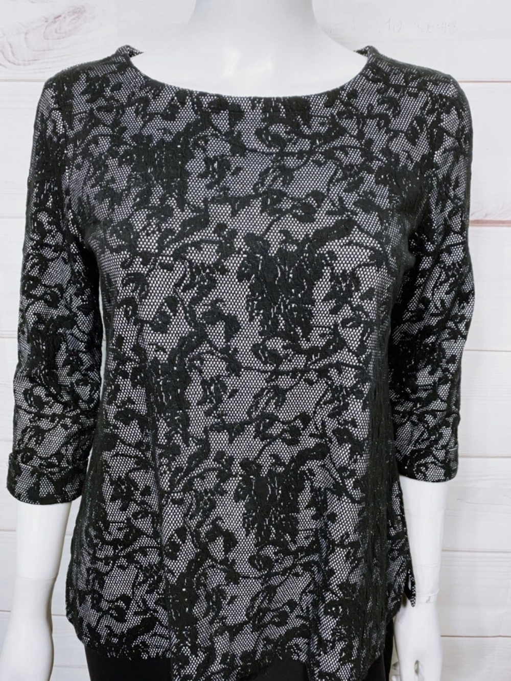 Croft & Barrow Black Lace Overlay Tunic Top XL